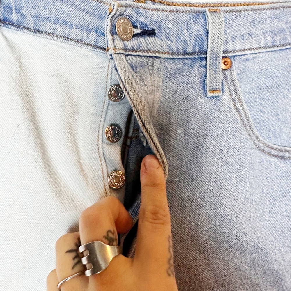 Levi's 501 Origin of Two Minds Original Stretch Shorts sz W34 - Picture 7 of 13